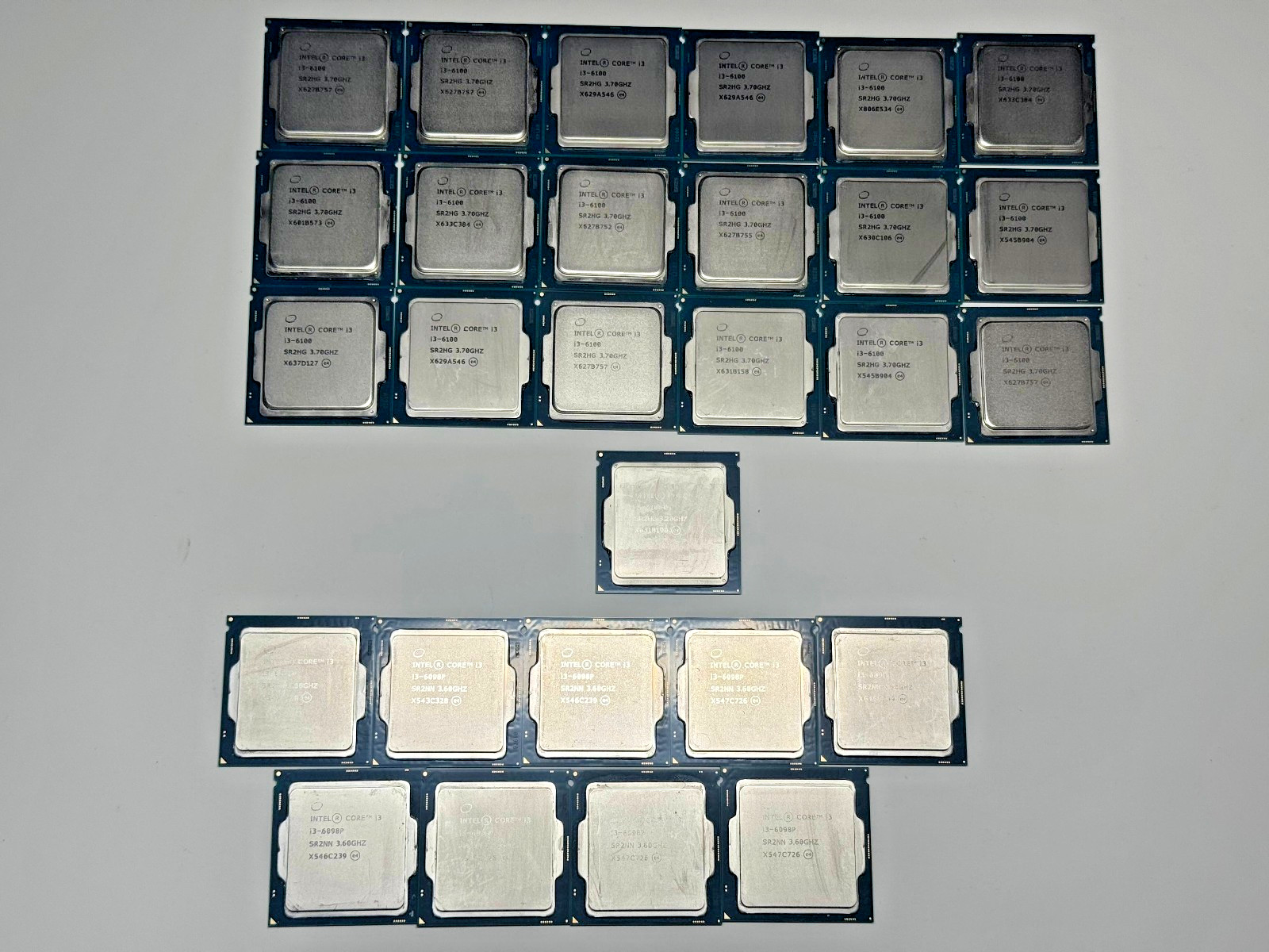 Lot of 28 Intel i3 6th gen Cpus, 18x 6100, 1x 6100T, 9x 6098P LGA 1151 TESTED