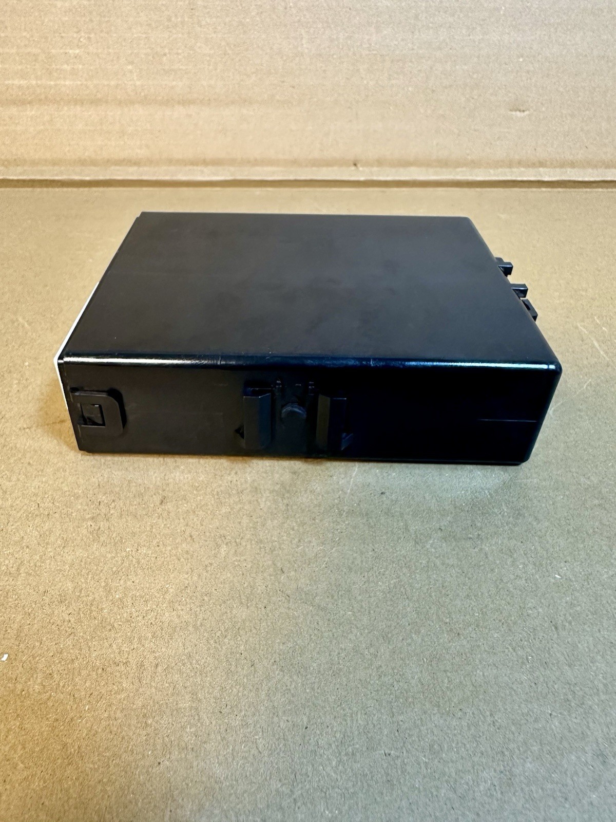 2003-2009 TOYOTA 4RUNNER Tailgate Liftgate Multiplex Control Module 89222-35010
