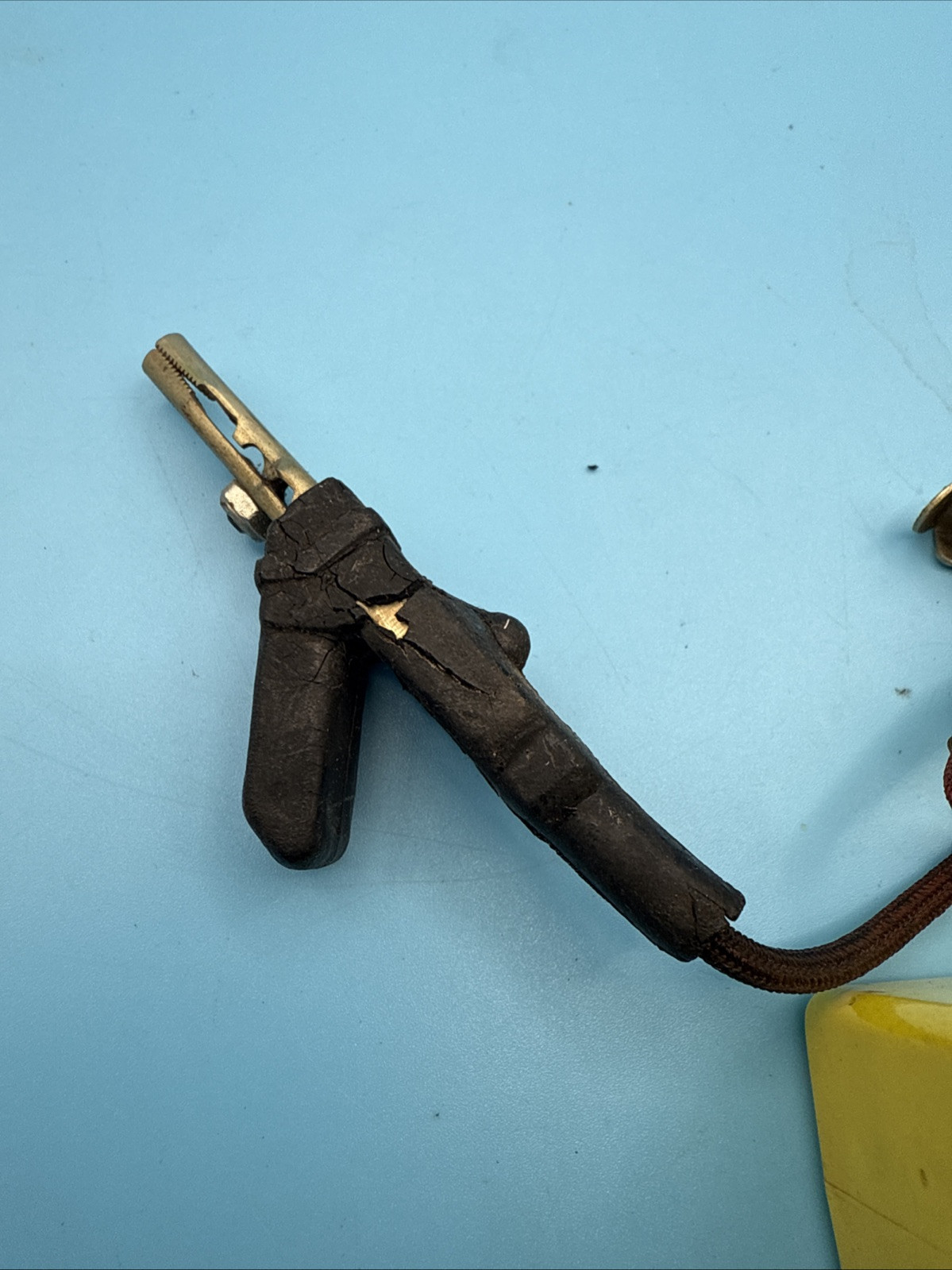 USED Aines 140A Tone Generator / Tone Continuity cable tester