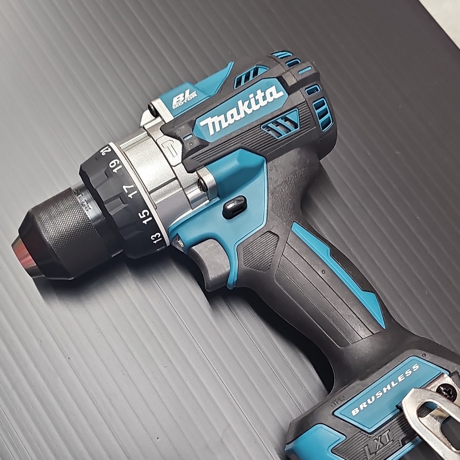 Makita XPH14Z 18 V Brushless Cordless Hammer Driver