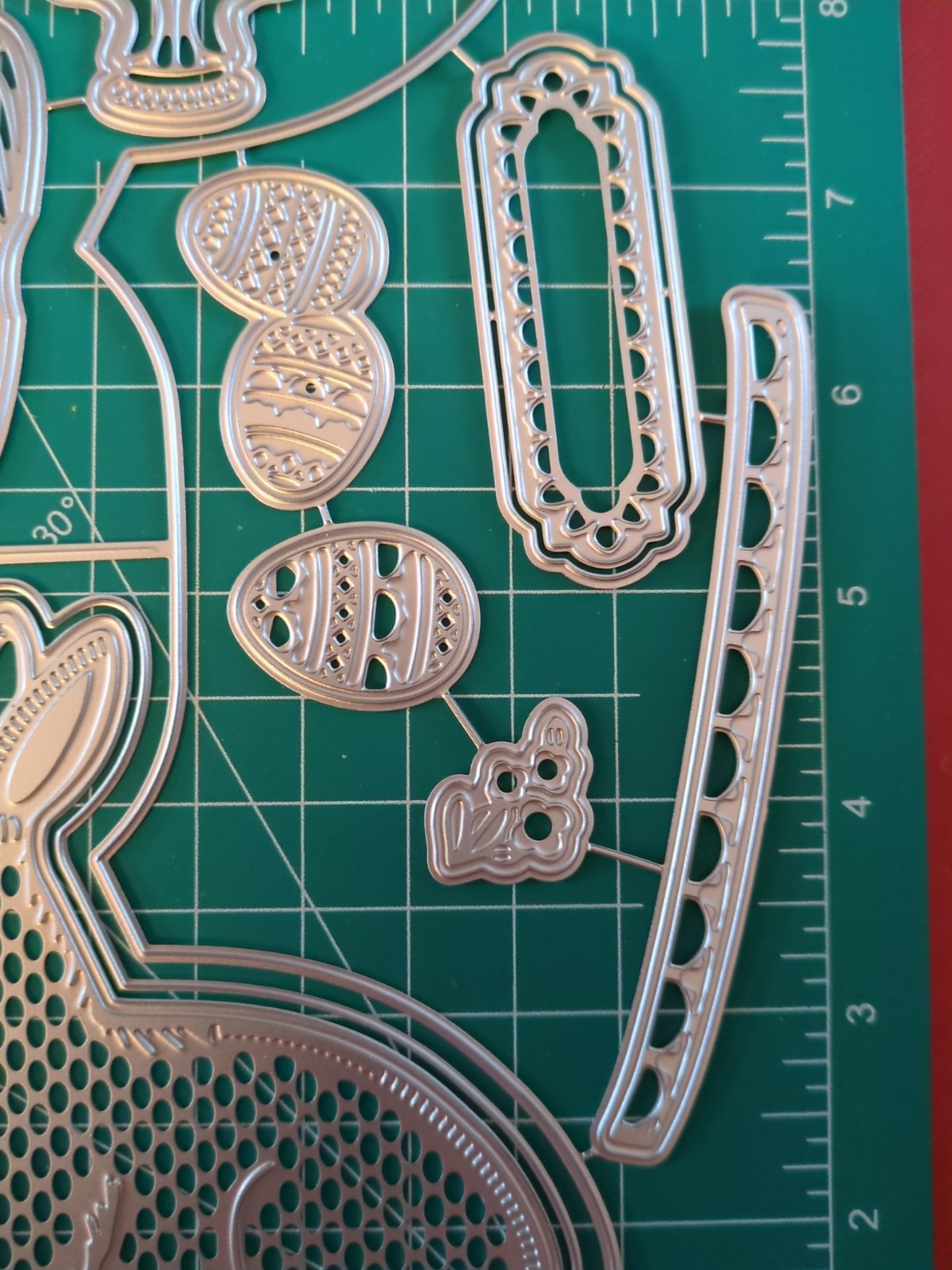 Metal Die Cut Tool Set 4 Sizzix Easel Caed Easter Bunny Chocolate Cake Eggs