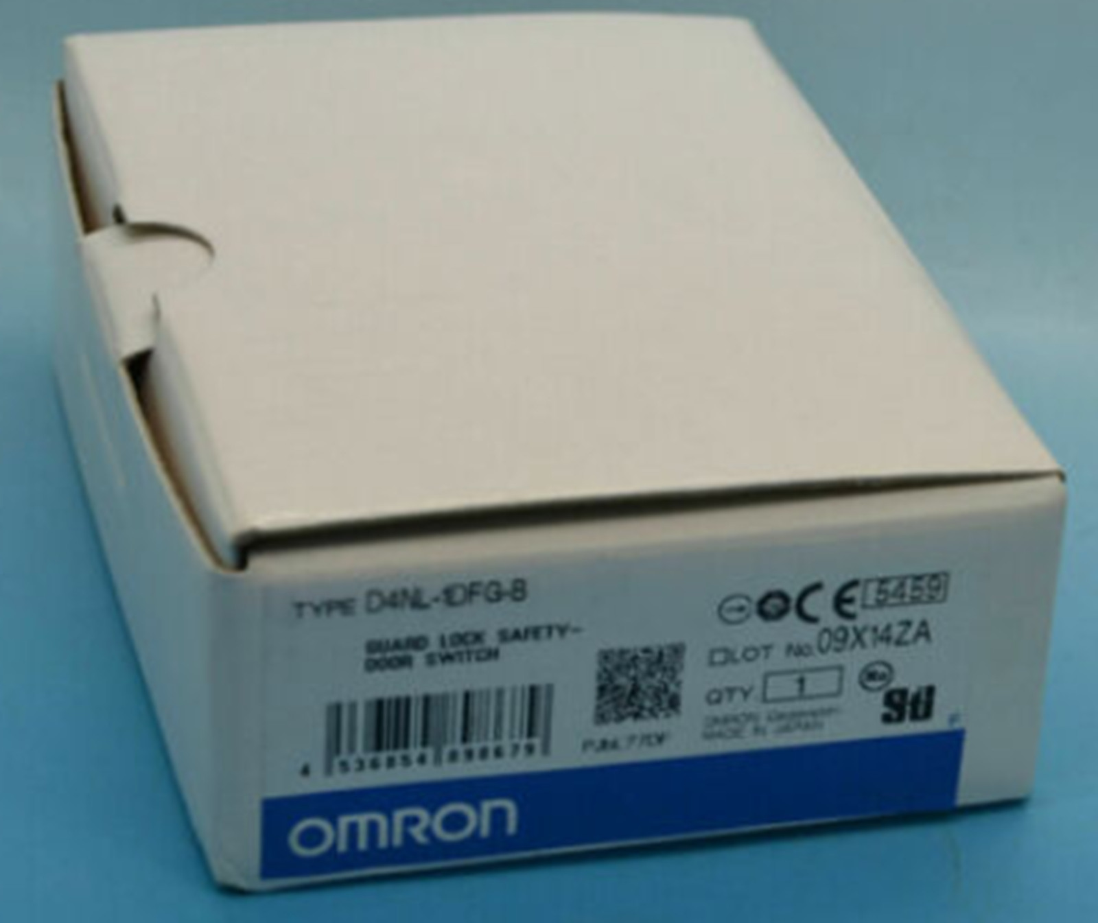 NEW Omron D4NL-1DFG-B Limit Switches 2NC+2NC SOL Lock