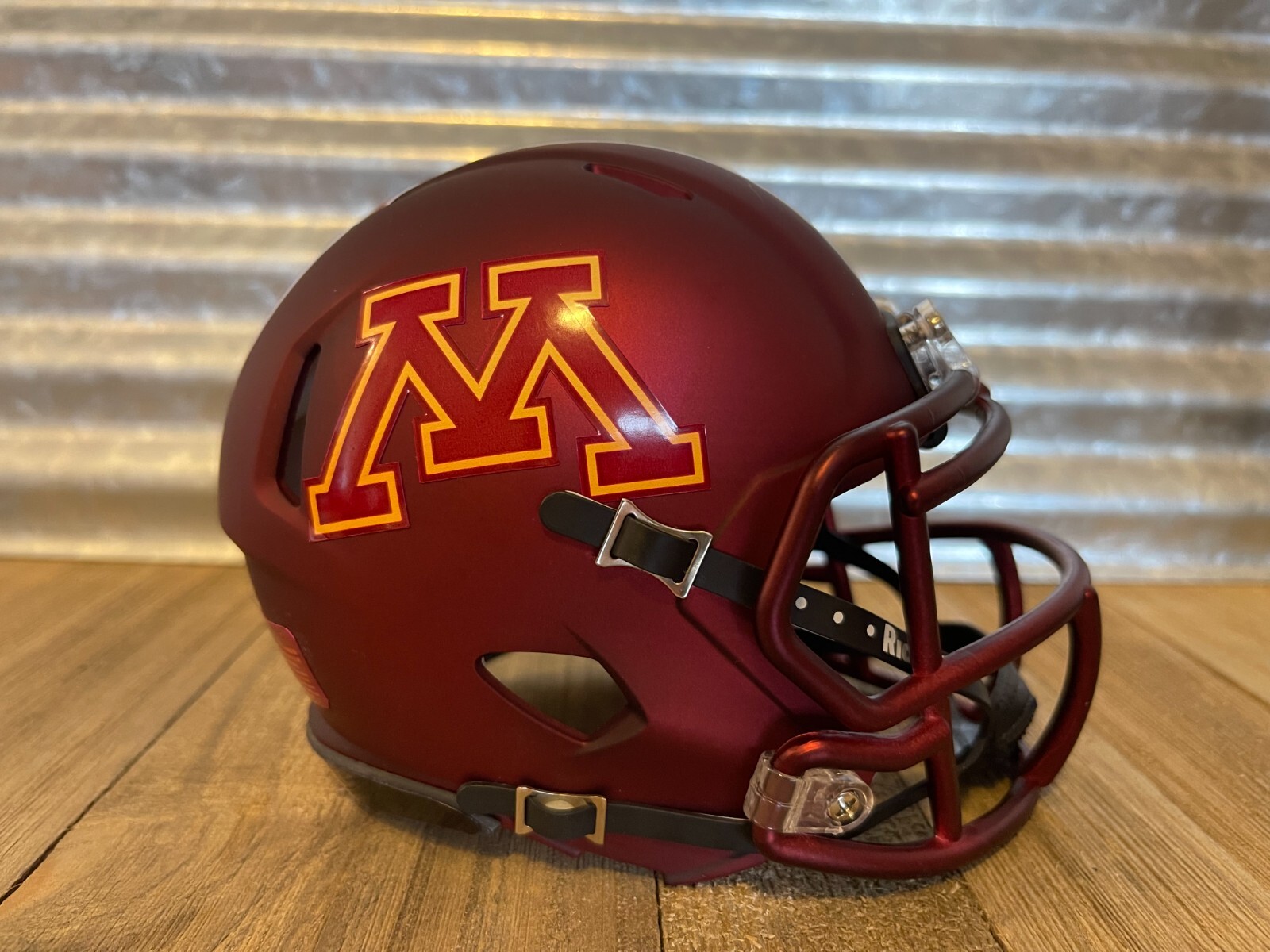 Minnesota Golden Gophers Satin Speed Mini Helmet