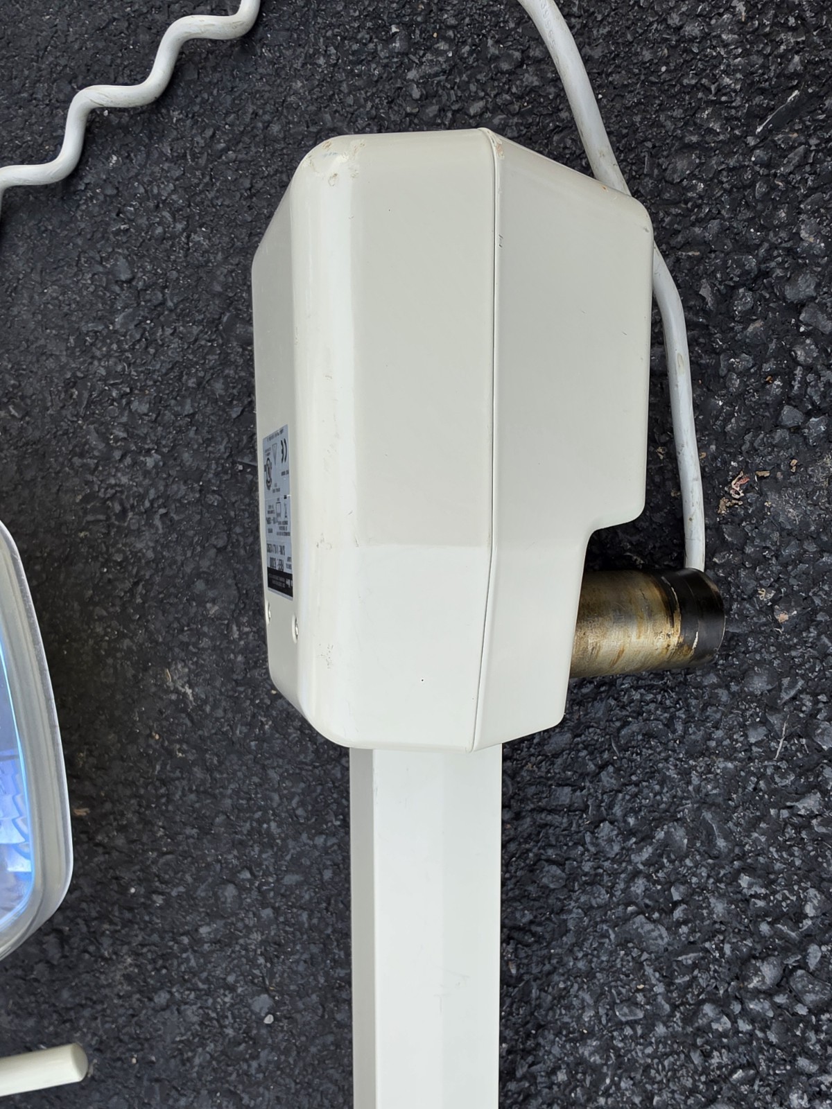 Adec 6300 Dental Examination Light