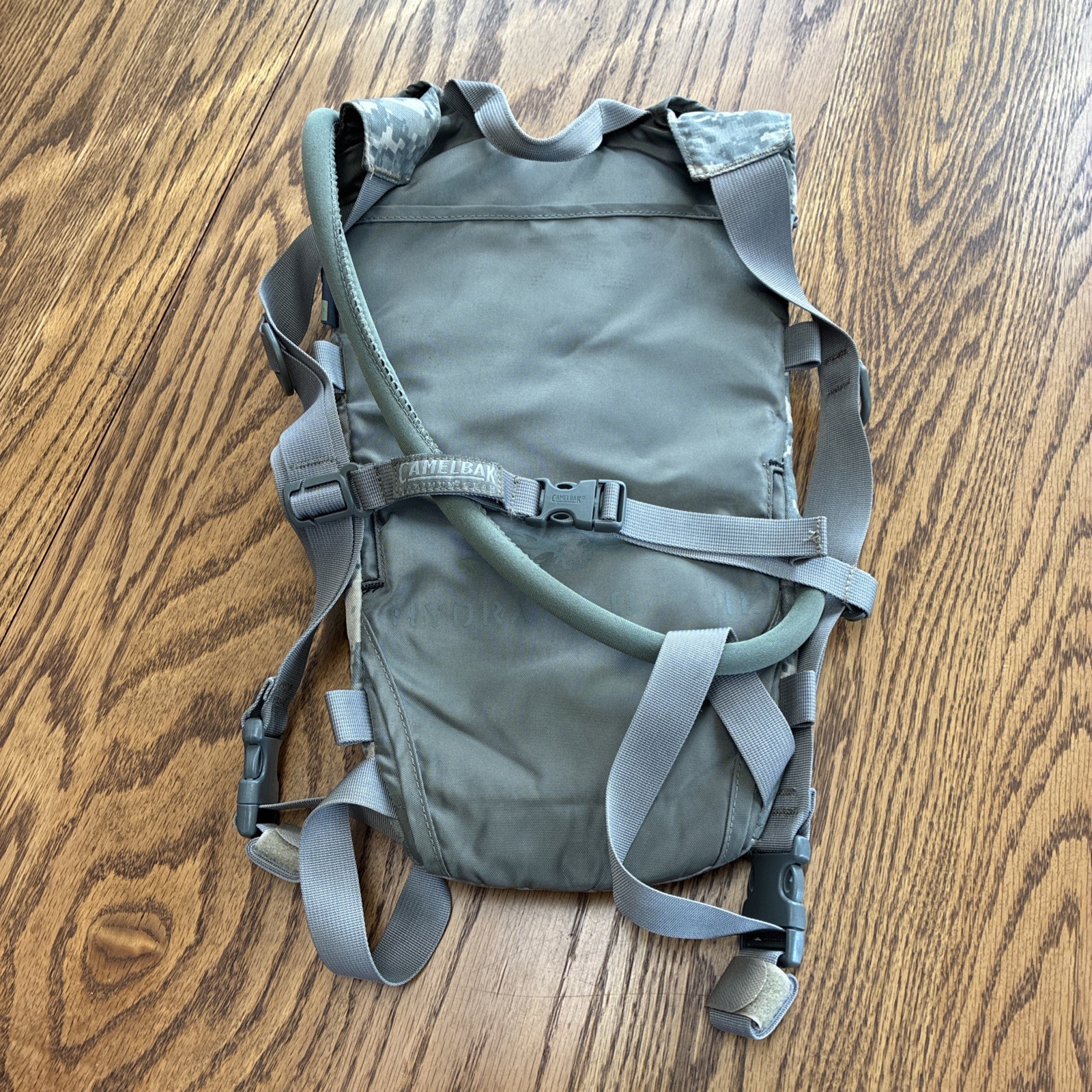 CAMELBAK Maximum Gear Lightweight Digital Camouflage Pack With Bladder