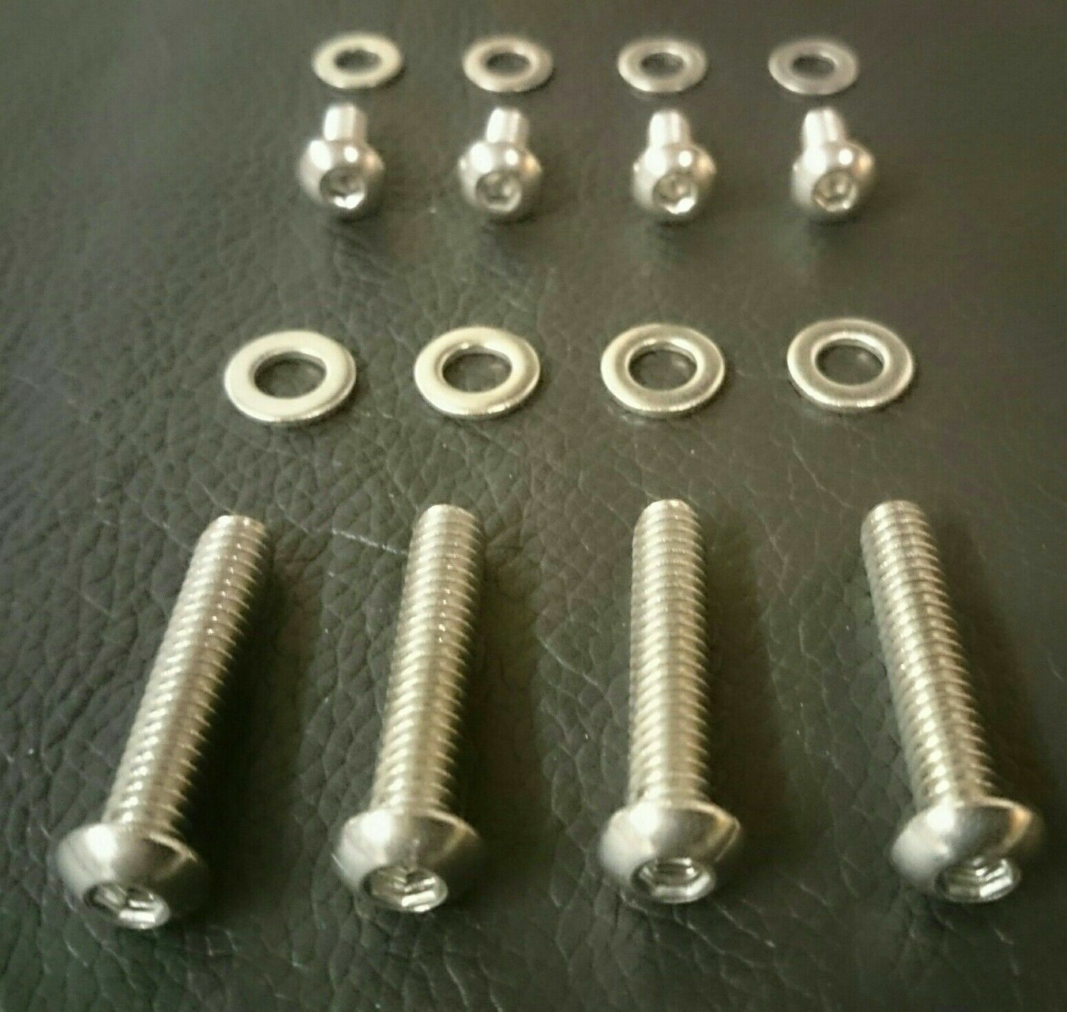 Stainless steel switchgear screws. Harley Dyna 1996-2017. Softail. 1996-2026.