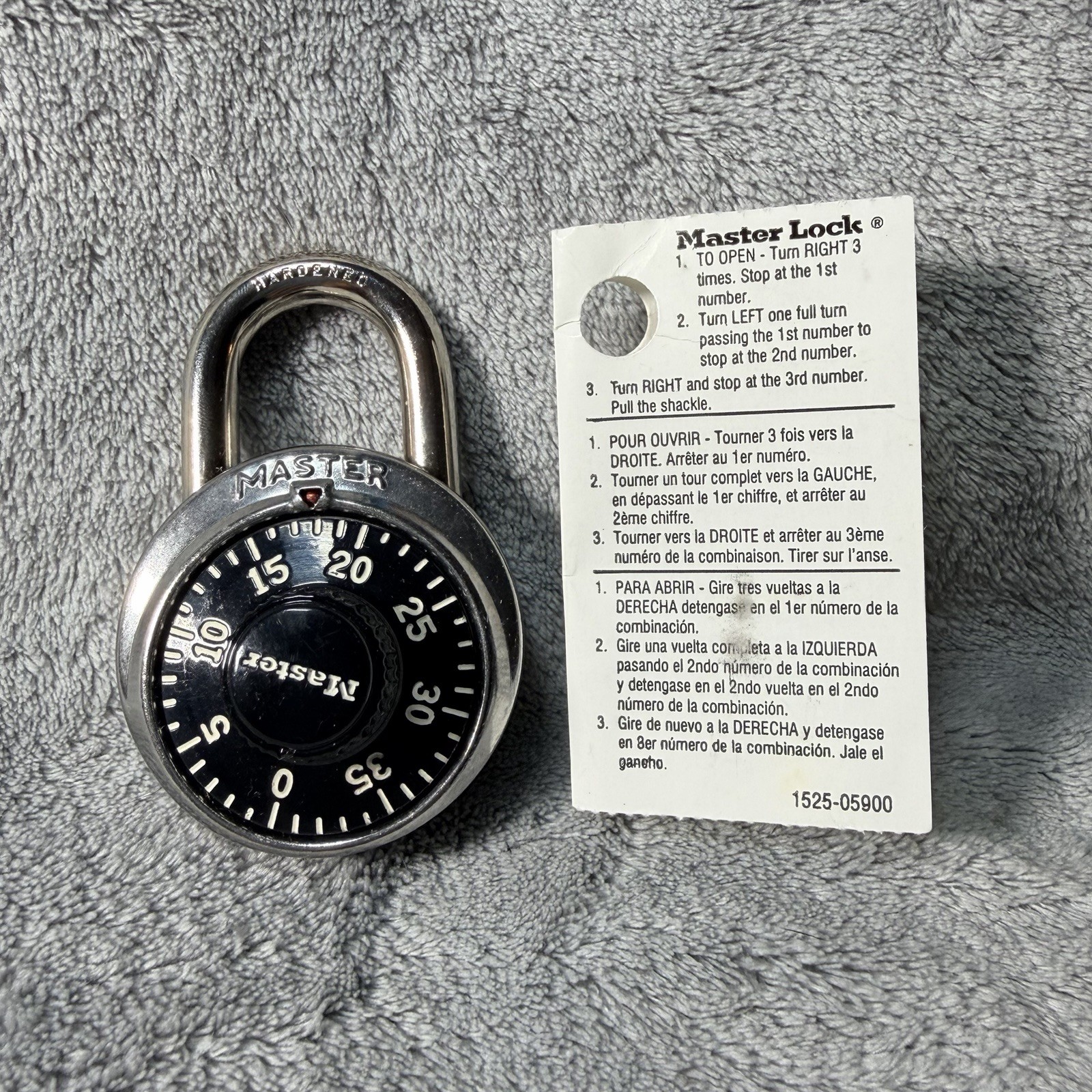 Master Lock 1525 Block Guard Combination Black Padlock. Used