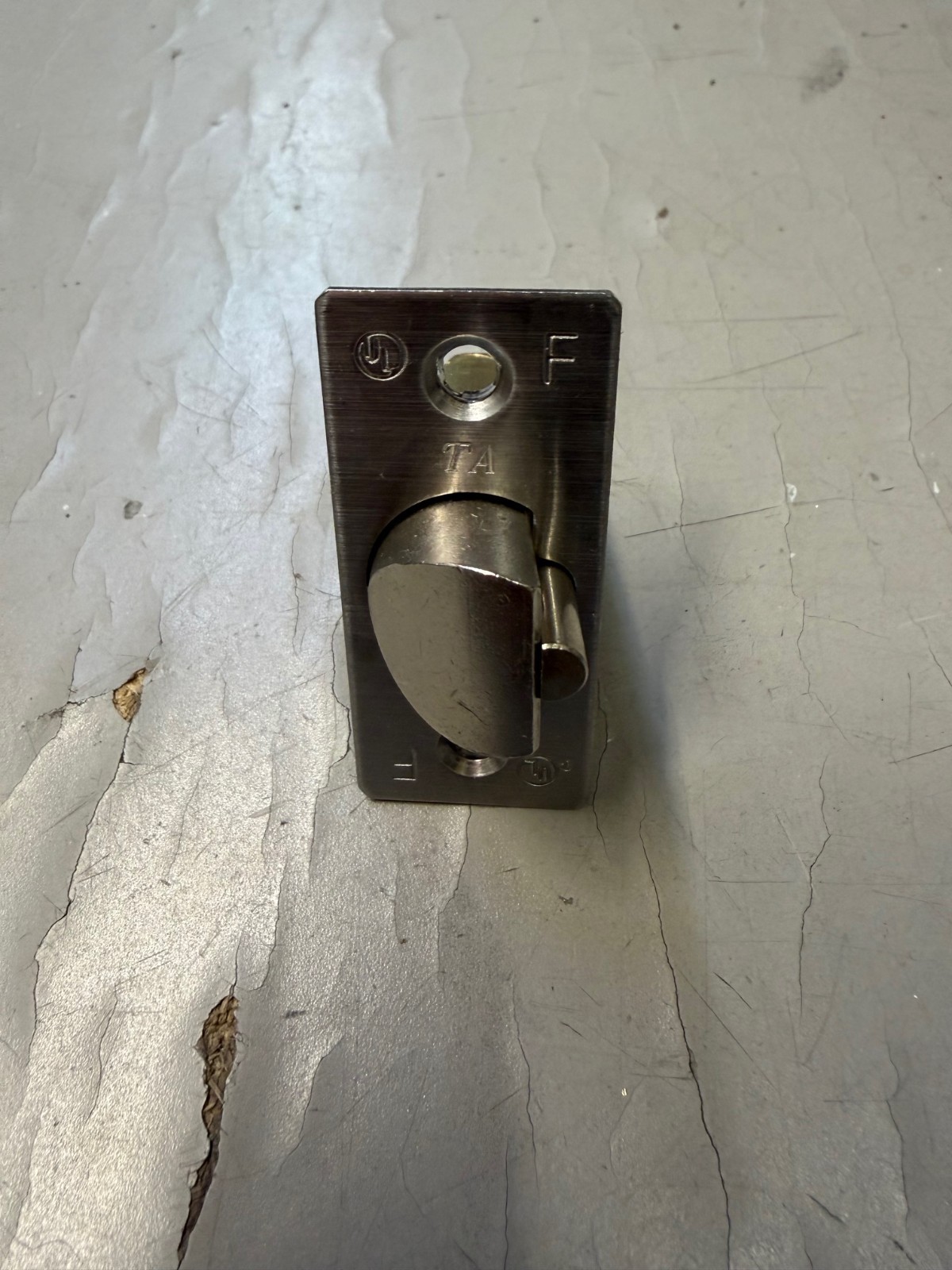 Universal Commercial Replacement Deadlatch Door Latch 2-3/8" Backset