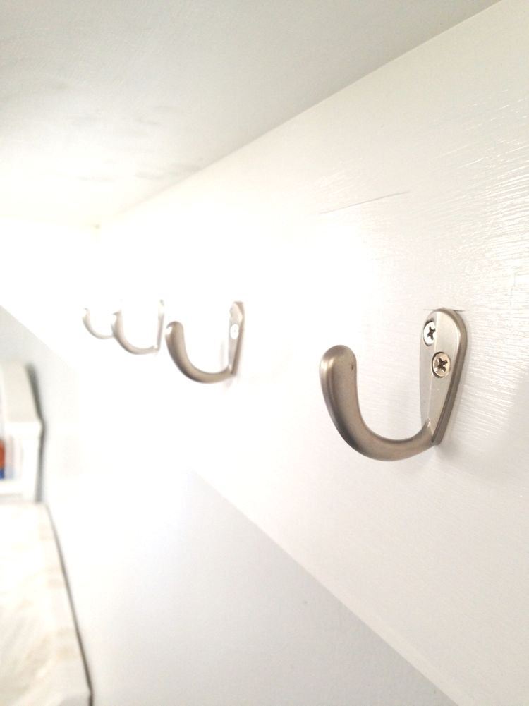 Satin Nickel Hook - 1 1/2" H24-H679SN