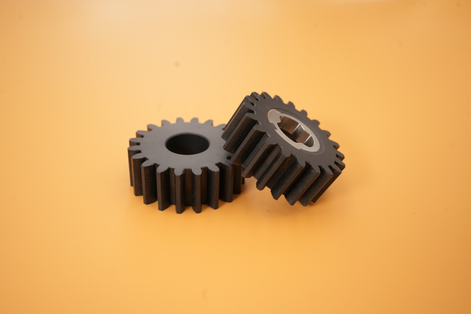 CARPIGIANI SOFT SERVE ICE CREAM  VAN MACHINE  R PUMP GEAR SET BLACK PLASTIC