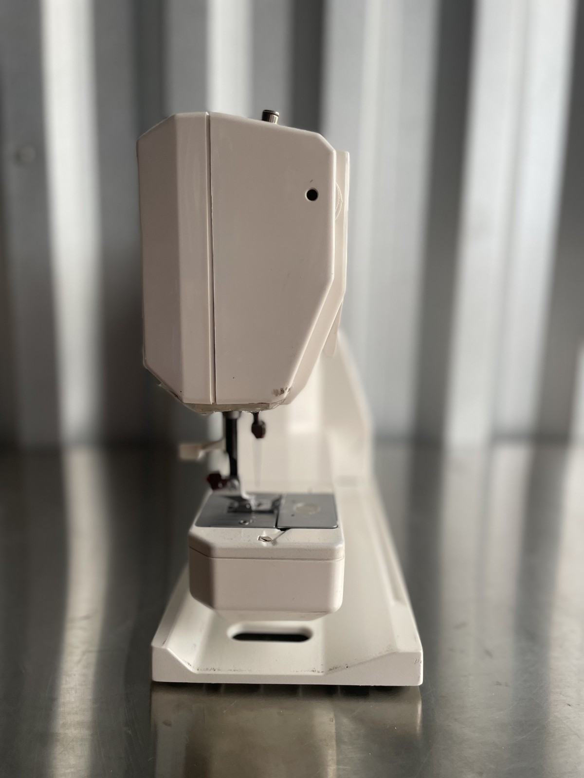 Elna 6000 Computer Precision Switzerland Sewing Machine hard & soft Case & Pedal