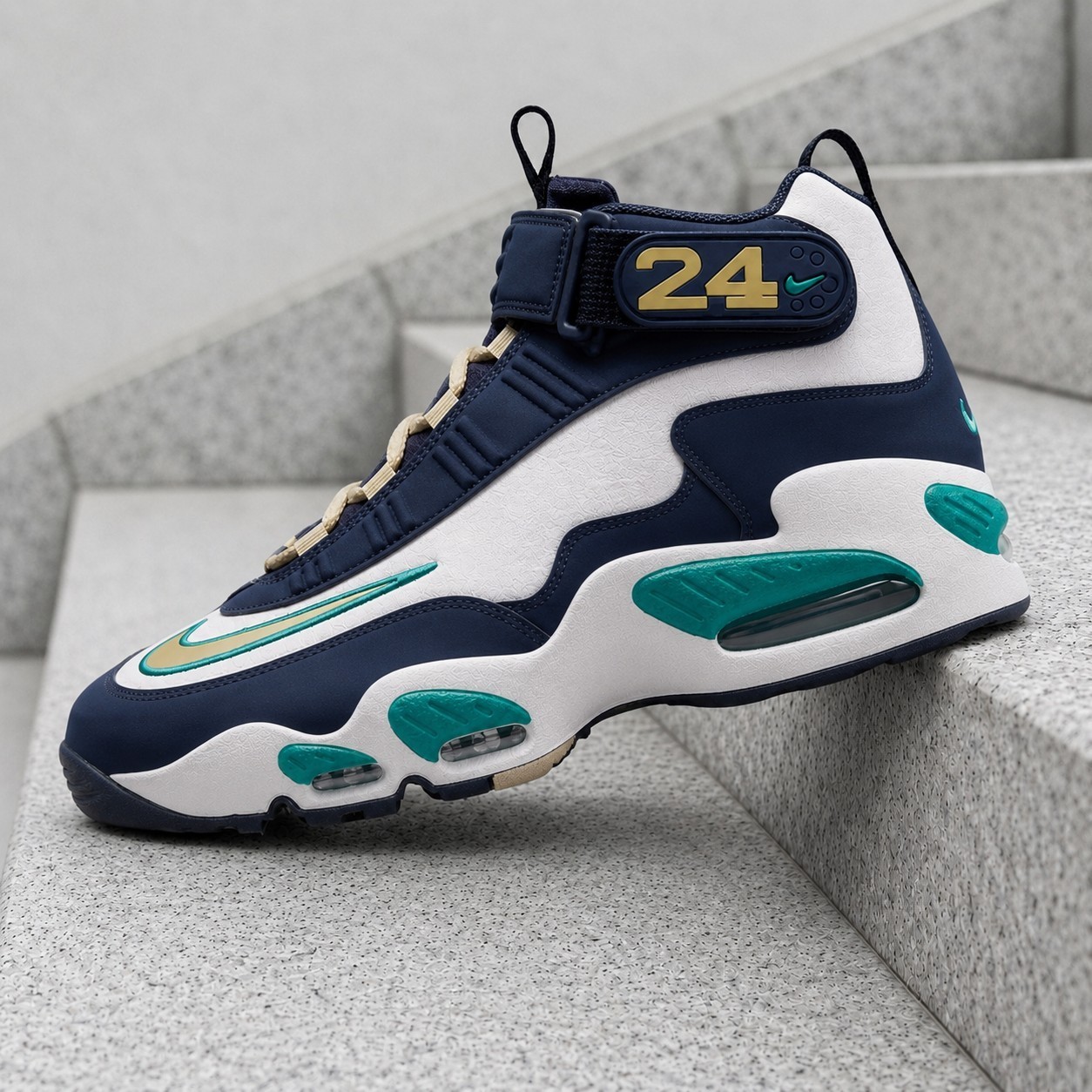 Nike Air Griffey Max 1 Hall of Fame IV6299-410 Men's New