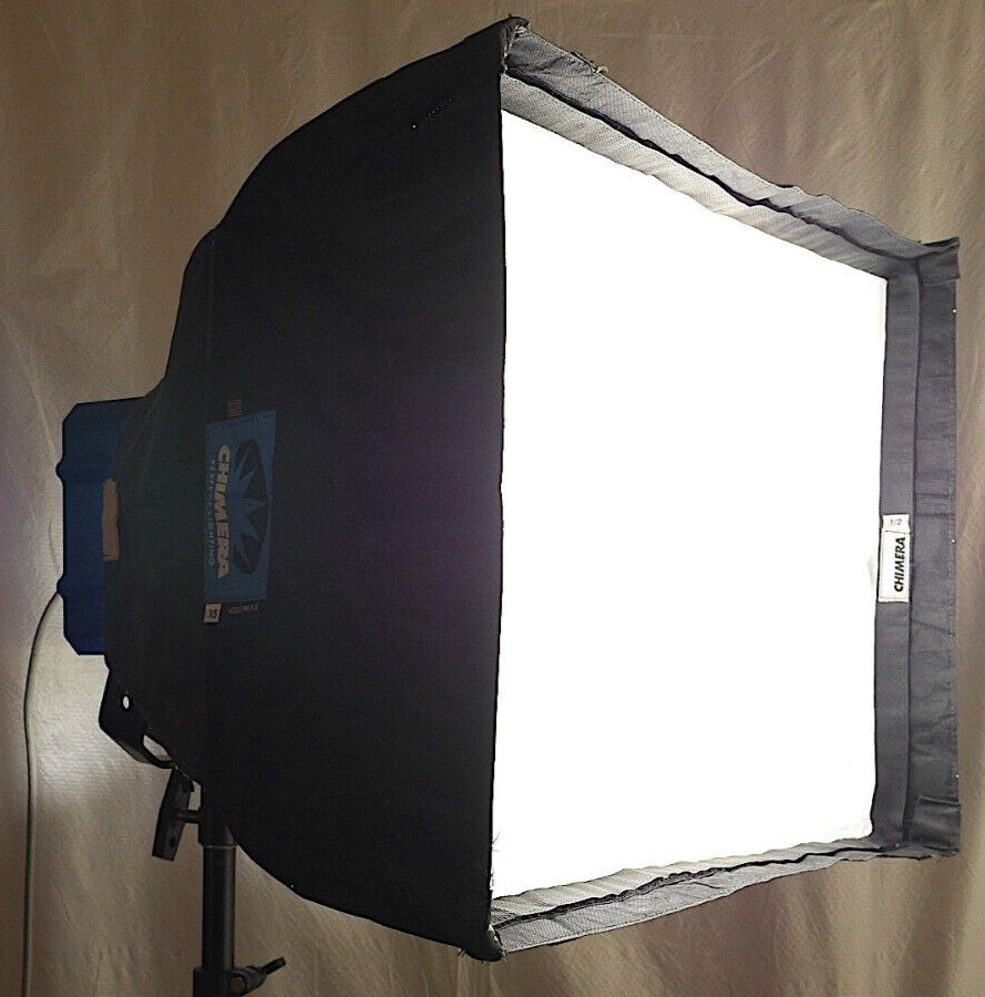 Nila Varsa 5600k LED w/ Chimera SoftBank & Anton Bauer Gold Mt-use w/ arri joker