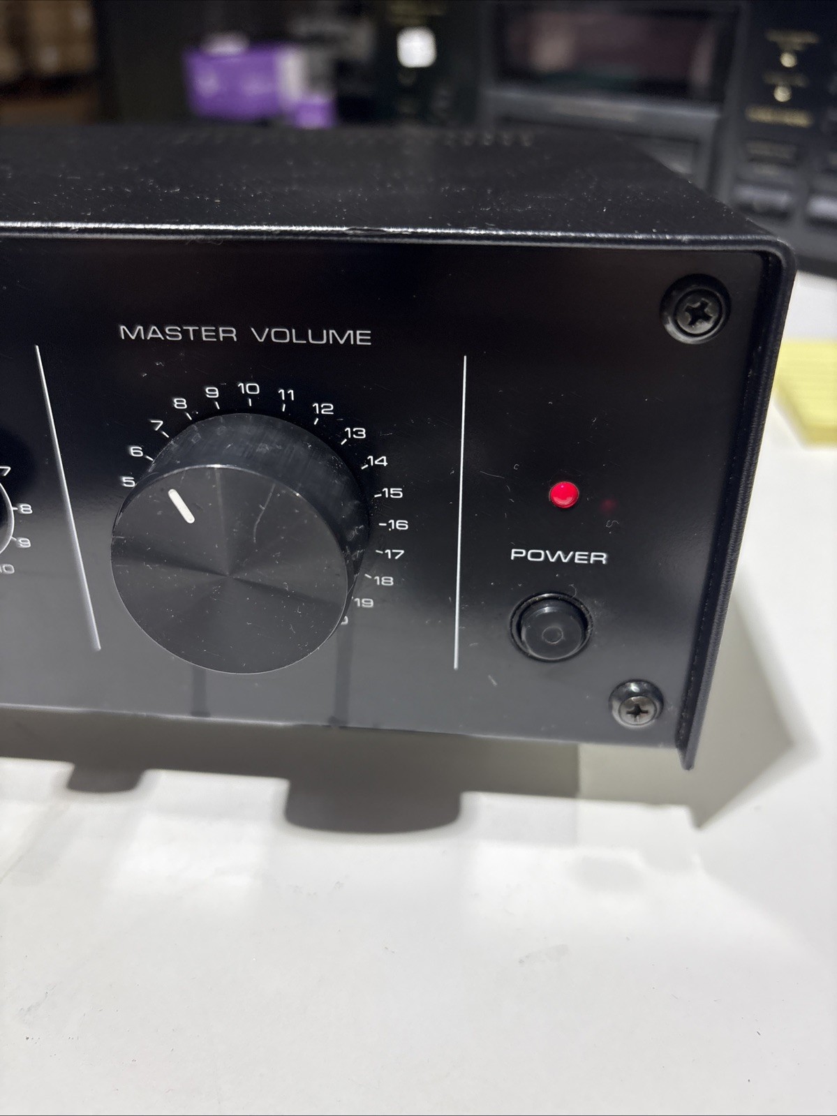 REALISTIC - MPA-25 20-Watt PA Amplifier - 32-2033A