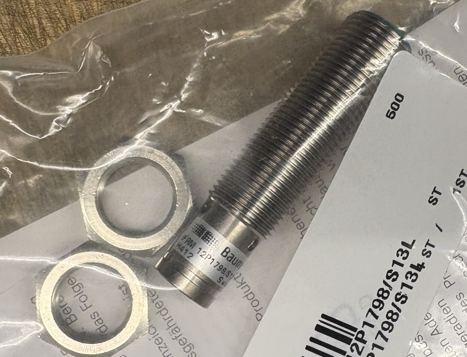 BAUMER IFRM12P1798/S13L EXTENDED RANGE PROXIMITY SENSOR-NIB
