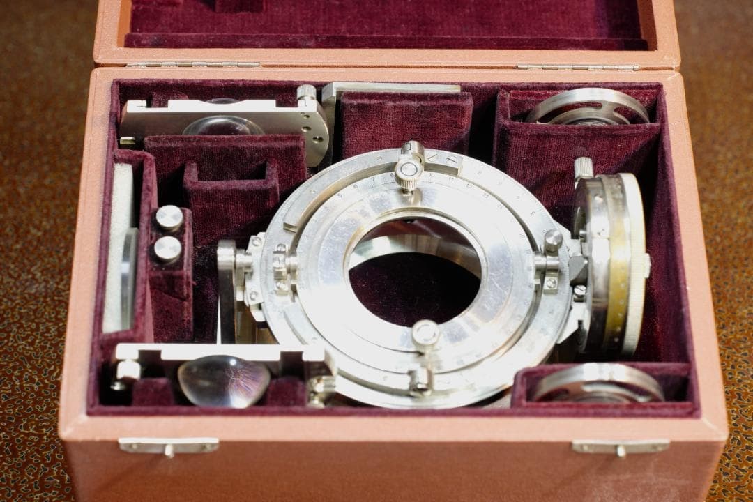 Leitz Universal Rotating Stage UT4 Transmitted Polarizing 4-Axis SN1892 From JP