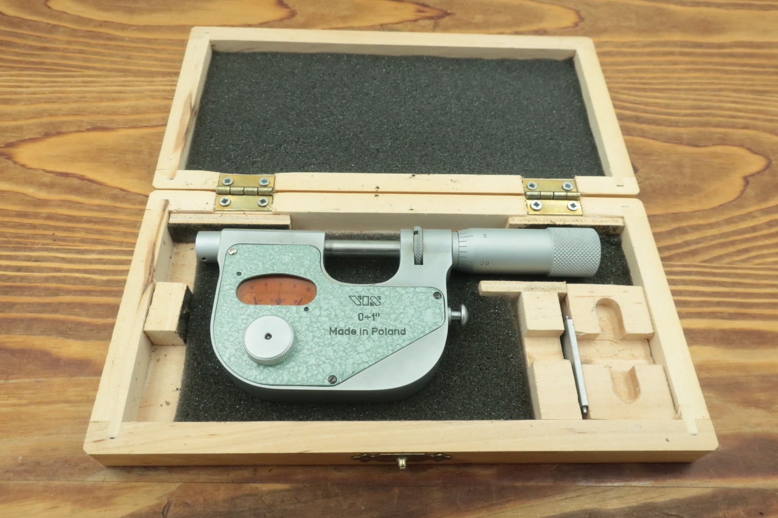 VIN Fowler Indicating Micrometer 0-1" .0001" VIS Poland No Etchings