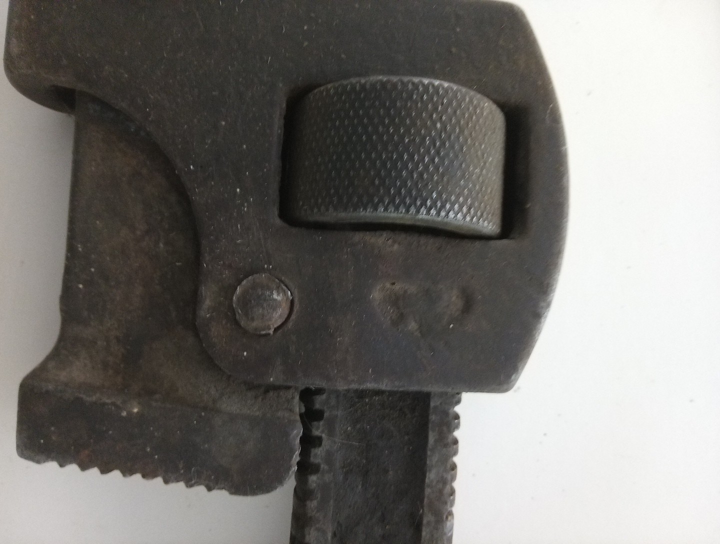 2- Large Pipe Wrenches,18 In Rigid & 24 In Improved Stillson