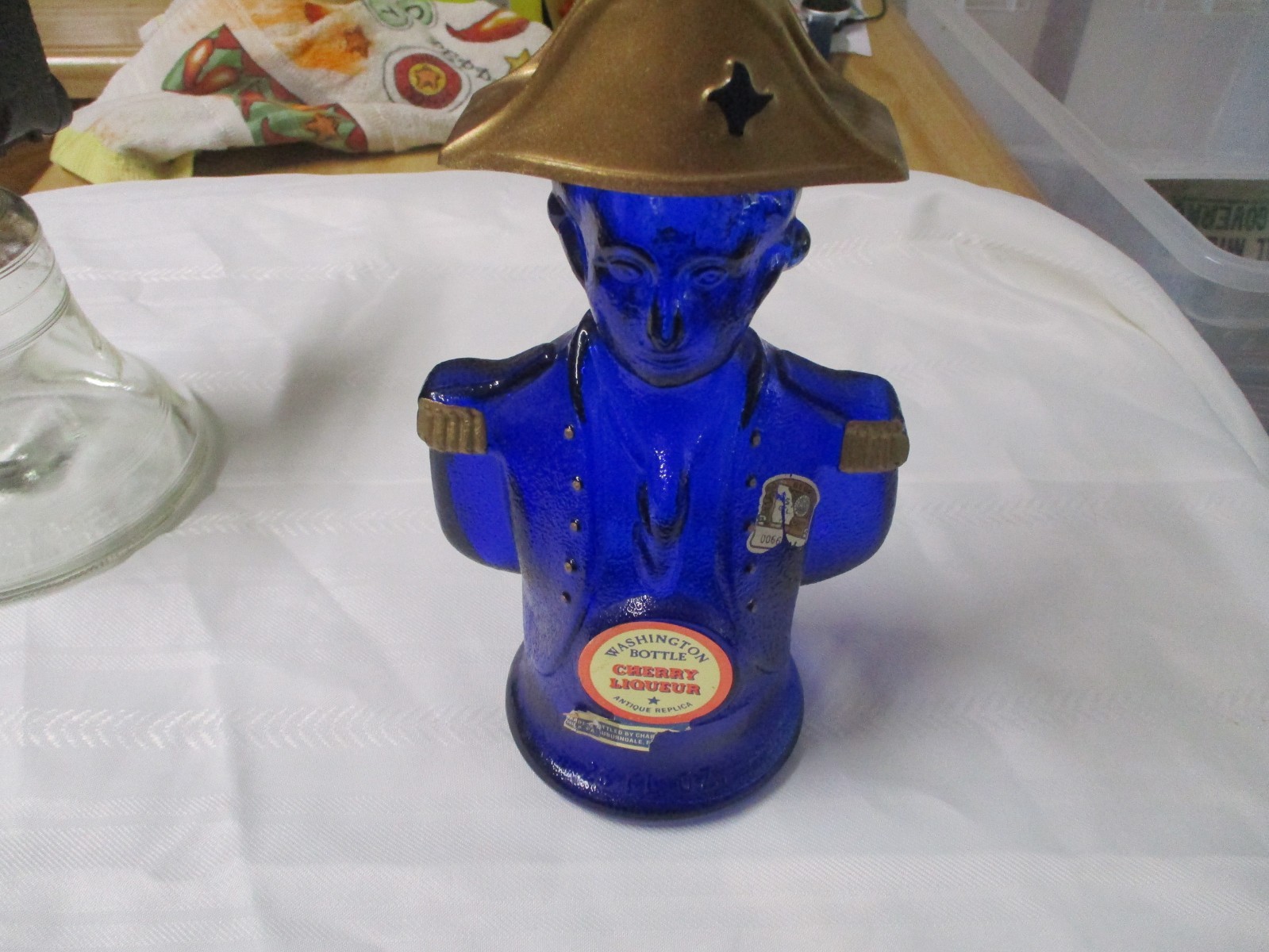 WASHINGTON CHERRY LIQUEUR BOTTLE