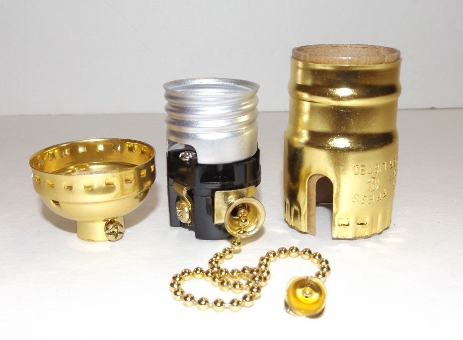 ON/OFF BRASS PLATED PULL CHAIN MEDIUM BASE E26 LAMP SOCKET NEW 30753J