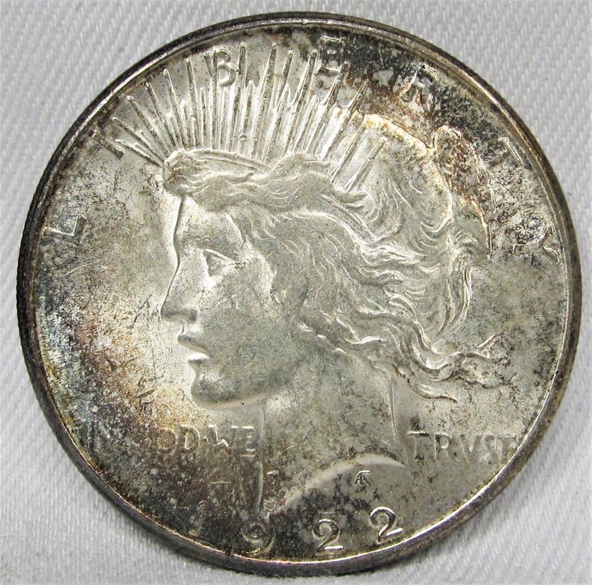 1922-S Peace Dollar Very Nice Toning UNC+ AD495