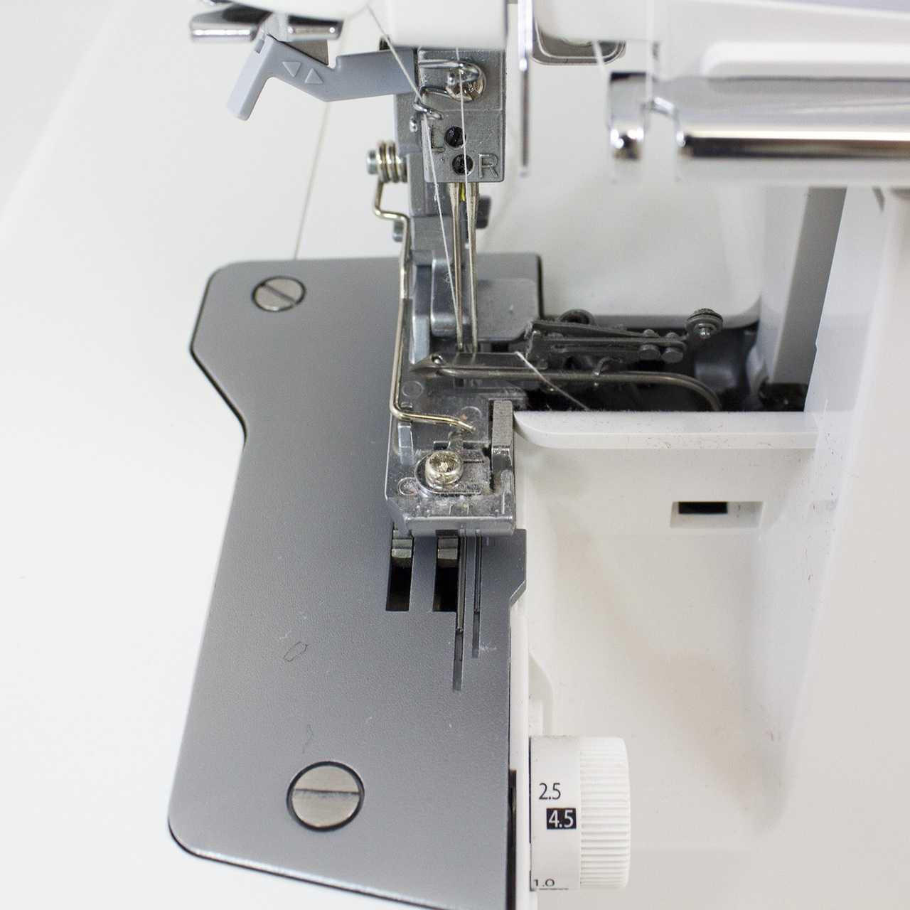 Juki MO 1000 Serger - with Jet Air Threading Technology