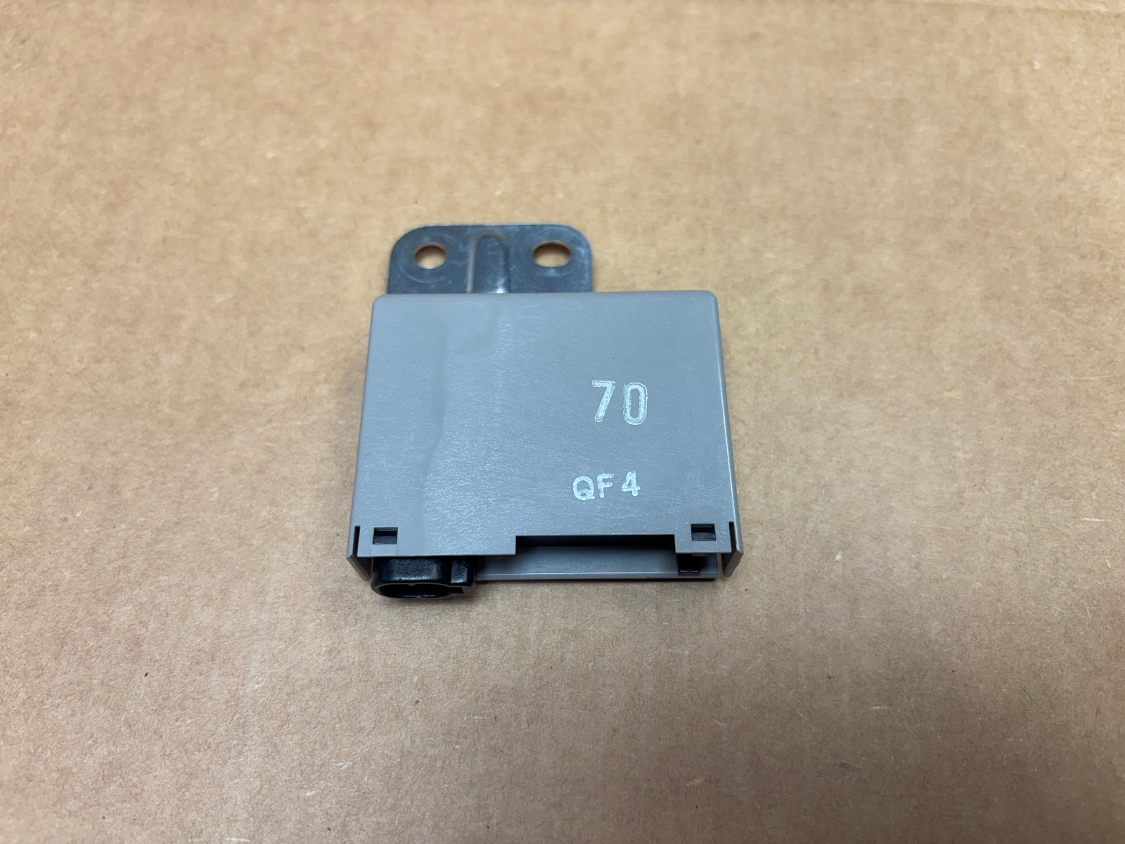 2019-2020 INFINITI QX50 BACK DOOR TRUNK BUZZER LOCK SENSOR MODULE UNIT OEM