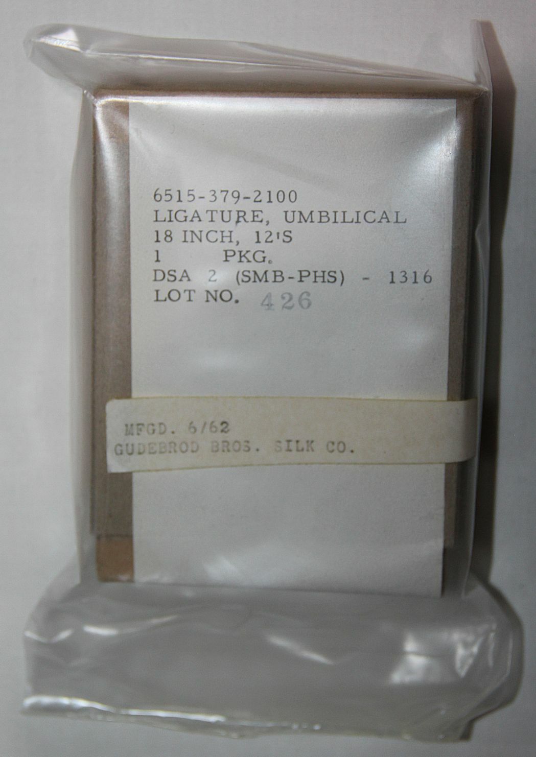 NEW IN 1962 PACKAGE, VIETNAM MILITARY MEDICAL UMBILICAL LIGATURE