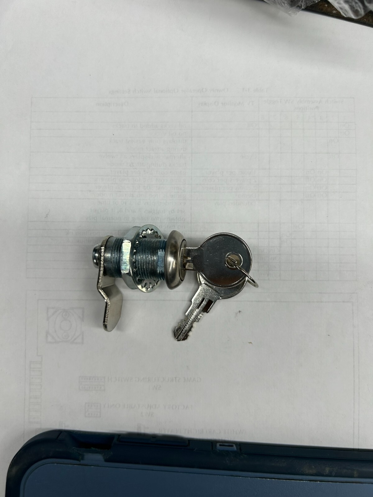 7/8 Suzo/Happ arcade game lock new