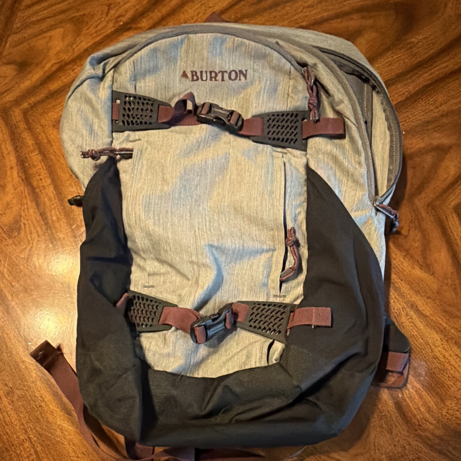 Burton Gray/Black Backpack Buckle Closure Padded Straps External Pockets
