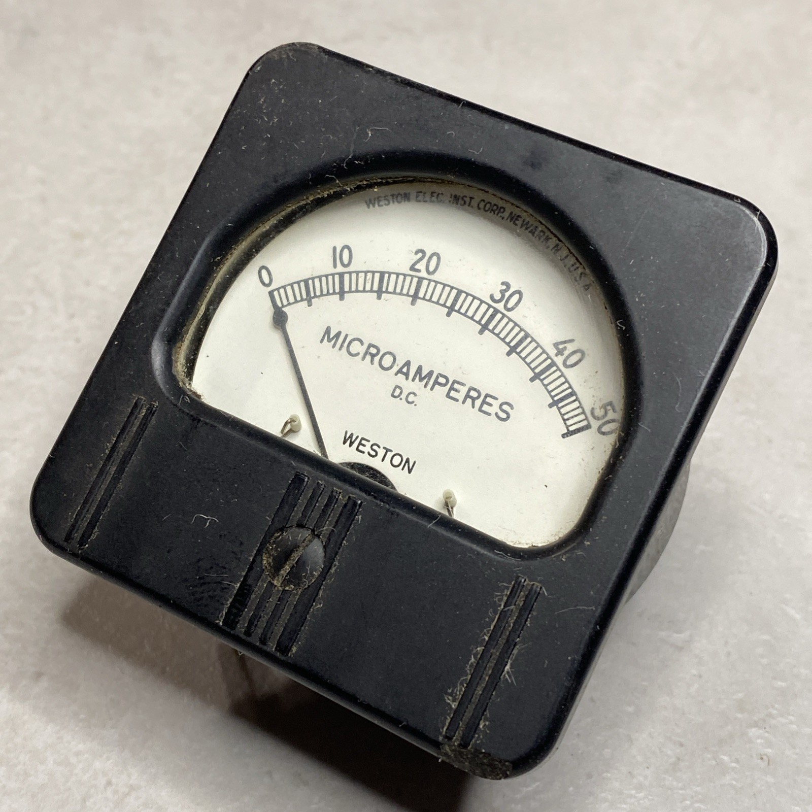 1950’s Vtg 2.5” Weston Model 506 DC 0-50 Microamperes DC Panel Meter Steampunk