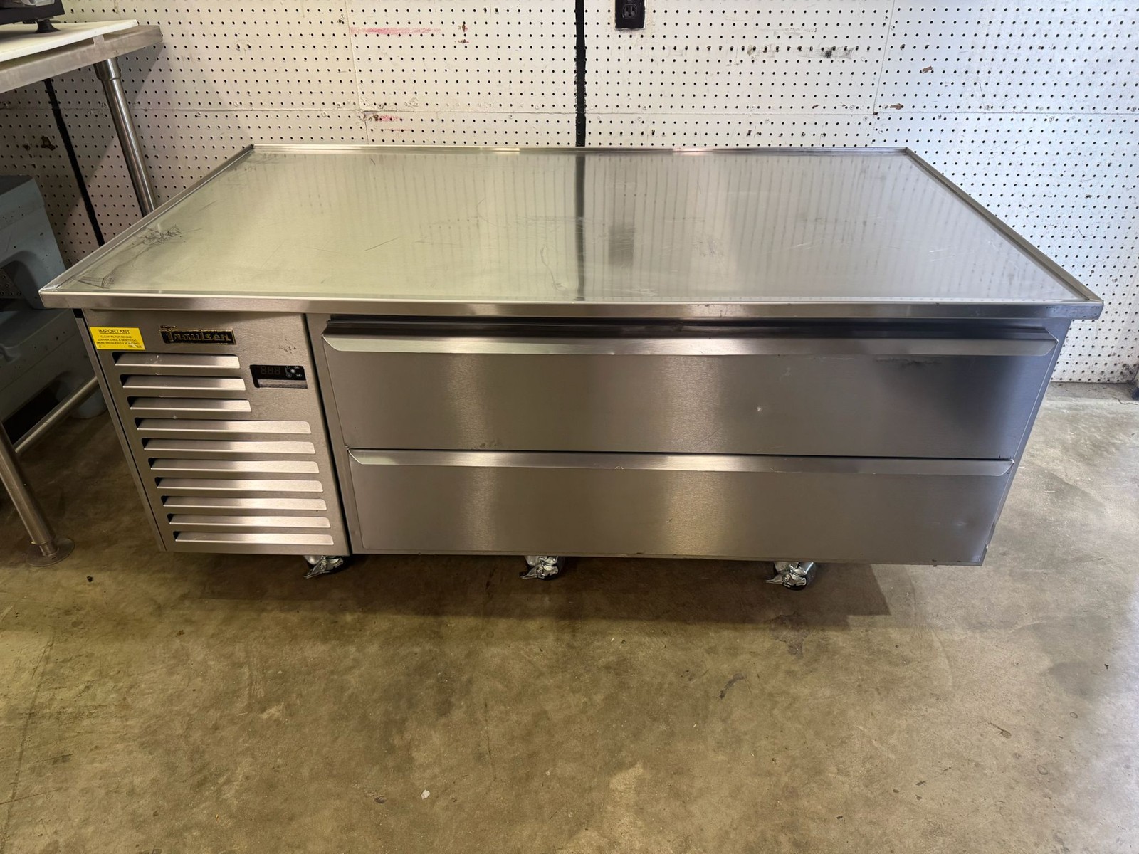 Used 2024 Traulsen TE060HT 2 Drawer 60" Refrigerated Chef Base 120V - WO1