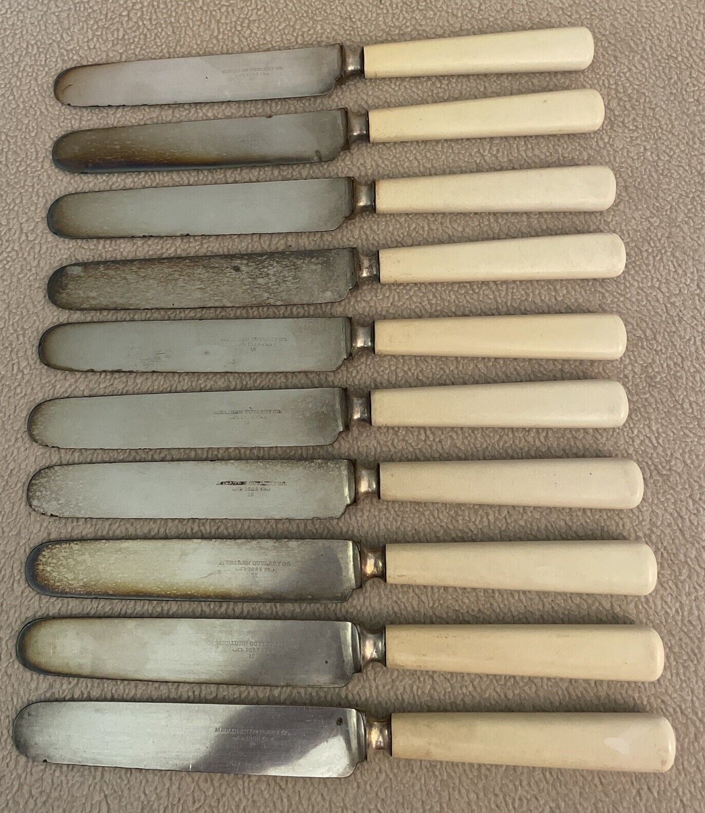Set of 10 Vintage Meridian Cutlery Co 1855 Off-White Handled Table Knives (S-24)