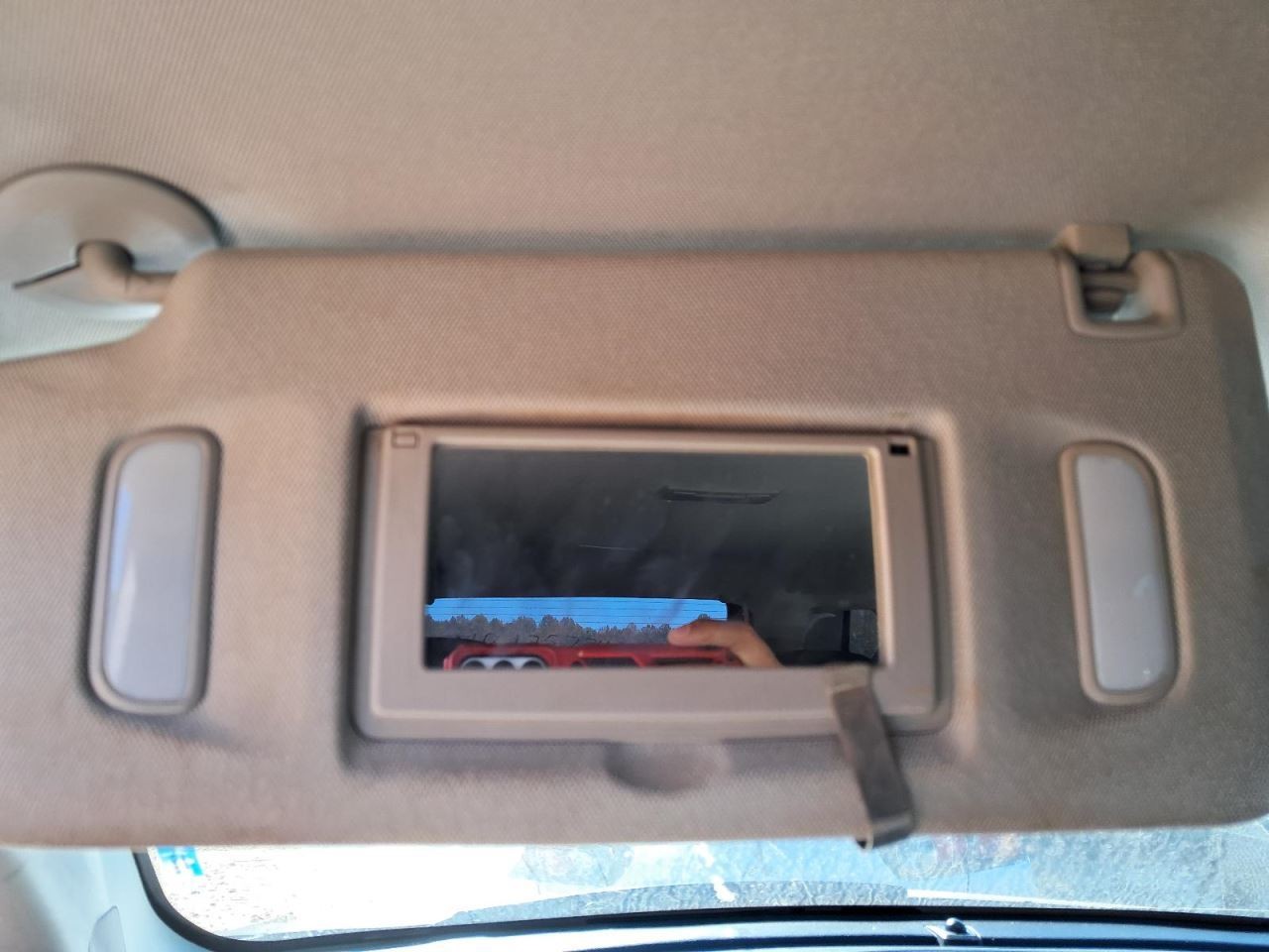 EQUINOX 2014 Glove Box 4825898