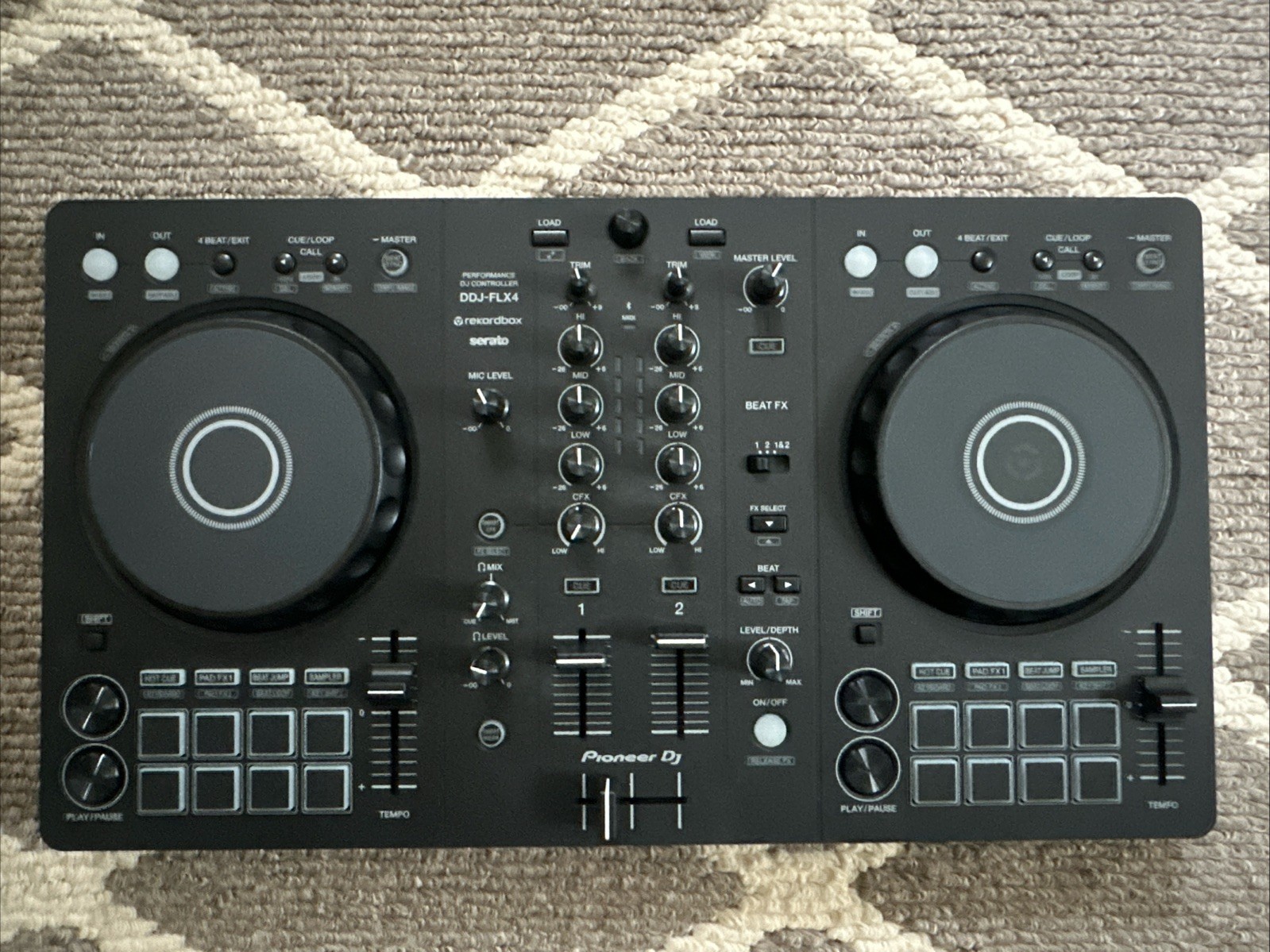 Pioneer DJ DDJ-FLX4 2-Channel DJ Controller - Black
