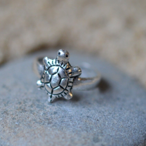 Daily Use Solid Metal Womens Adjustable Turtle Toe Ring White Gold Plated Silver
