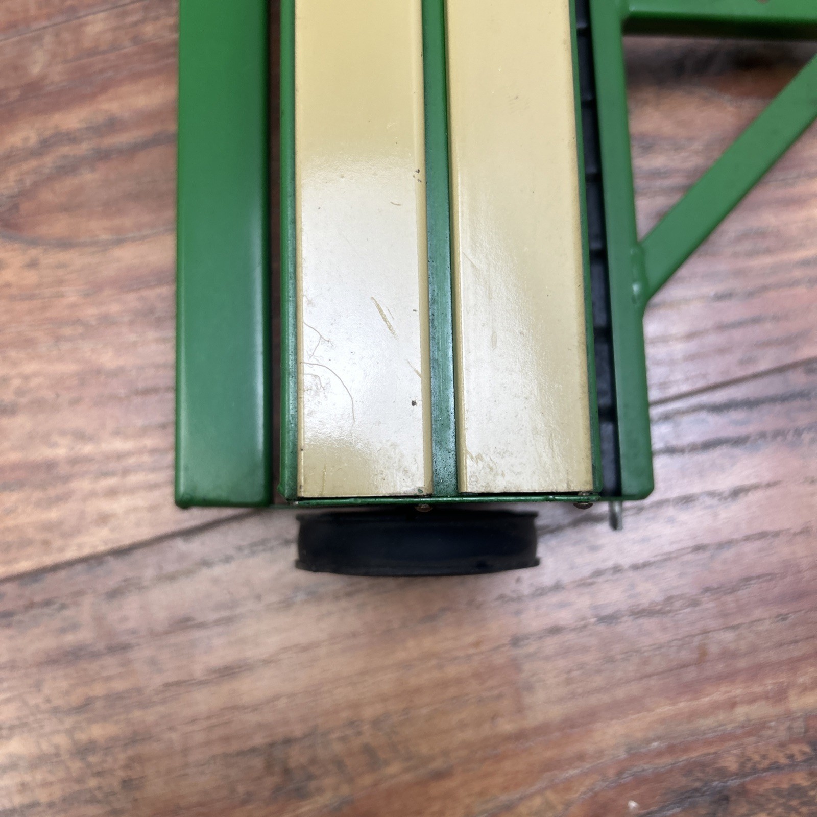 1/16 Great Plains Solid Stand End Wheel Drill Tractor Implement toy