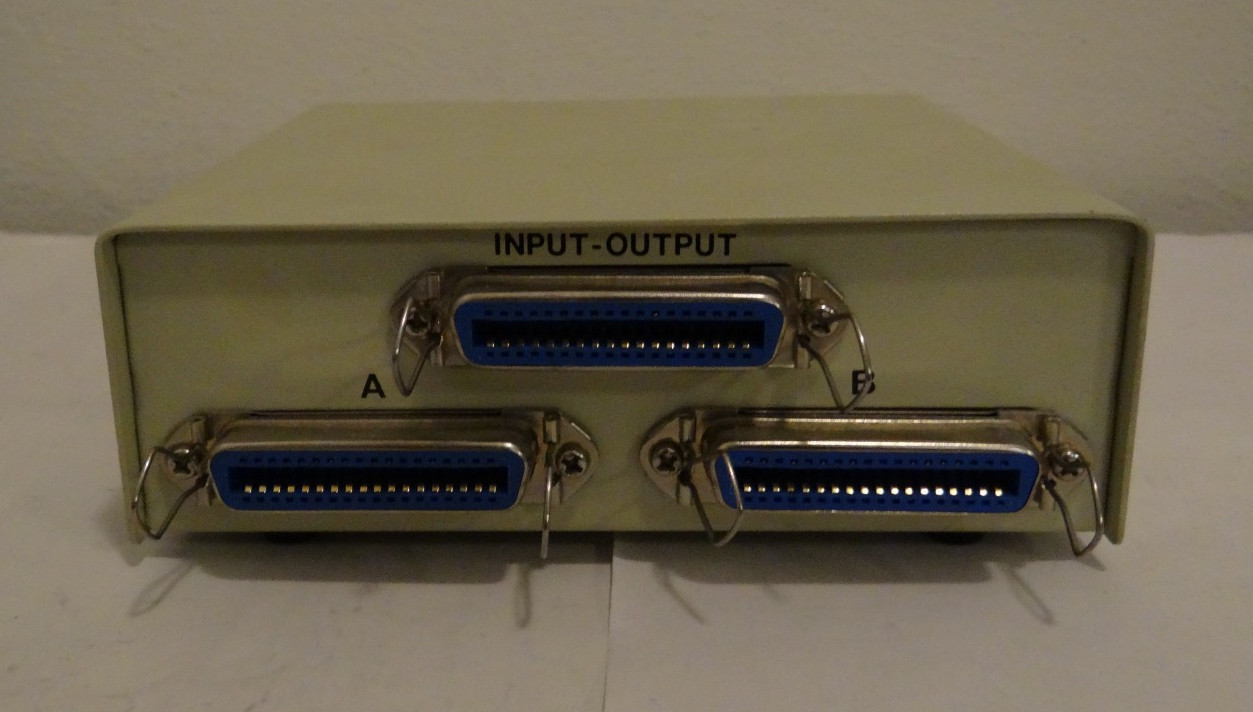 *~*Vintage*~* Data Transfer Switch 2 Way Parallel Printer DB25 Pin Port A/B Box