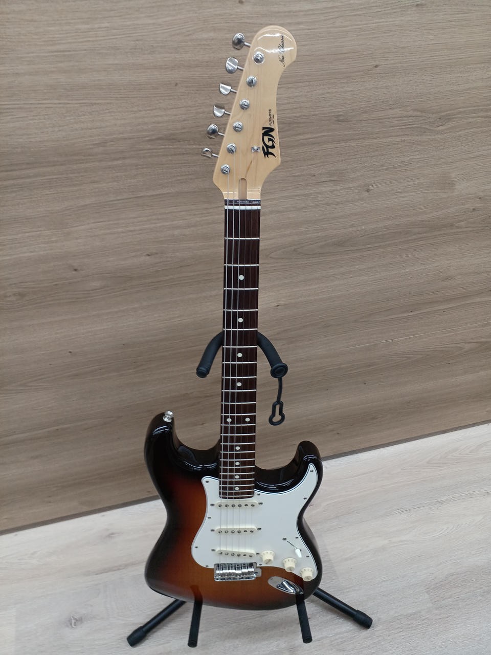 FUJIGEN NST200RAL-VSB 01 Electric Guitar Stratocaster Type