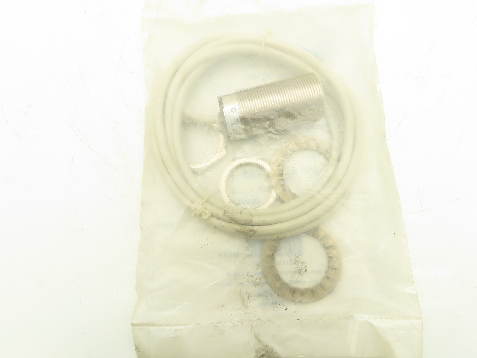 Allen Bradley 872C-M15NP30-A2 Inductive Proximity Sensor 15mm Range