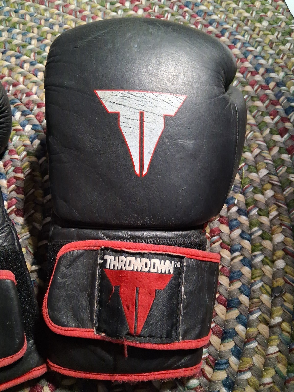 Throwdown MMA Gloves 4 Oz.