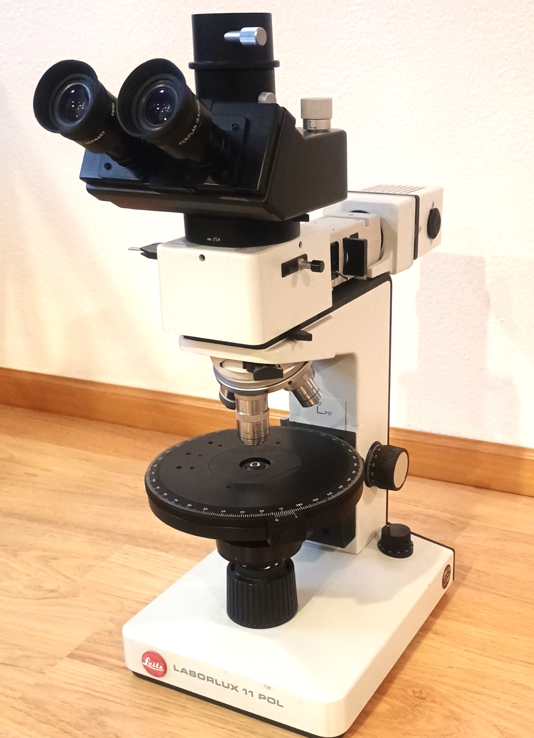 Leitz Laborlux 11 POL Trinocular Microscope w/ SR Vertical Illuminator