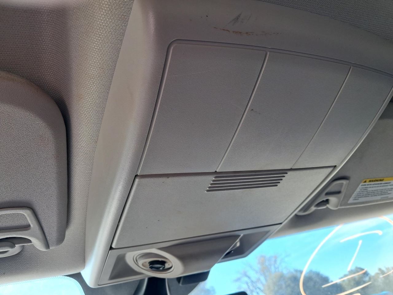 JOURNEY 2015 Glove Box 4837036