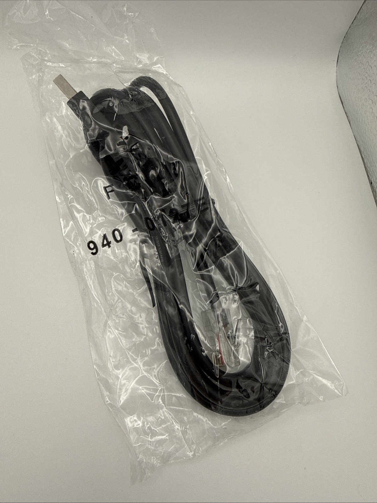 New APC UPS Communications Cable Simple Signaling USB to RJ45 e52534-d 940-0127E