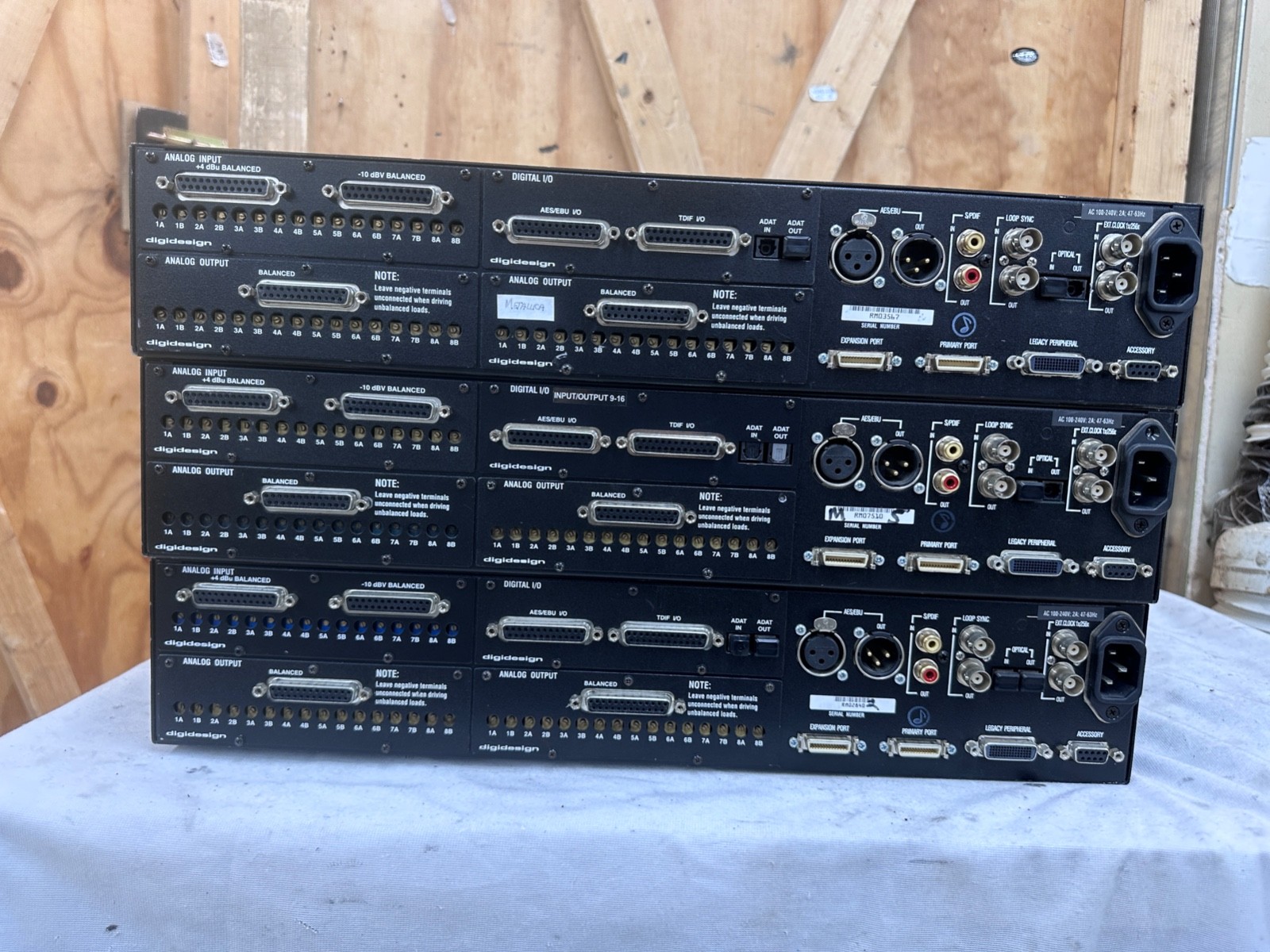 Digidesign 192 Pro Tools HD Interface 1 Analog In, 2 Analog Out, 1 Digital I/O