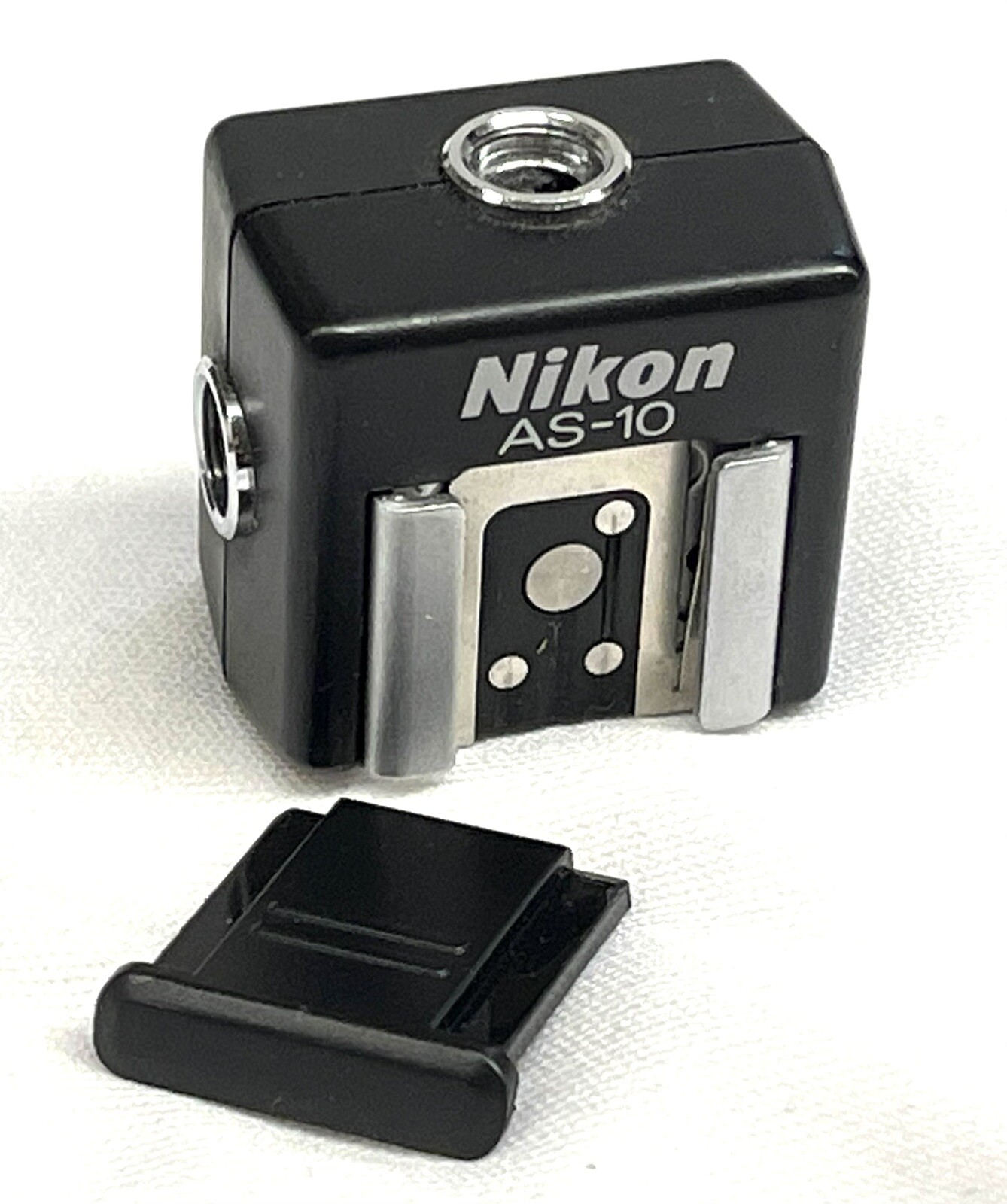 Nikon AS-10 TTL Multi Flash Adapter