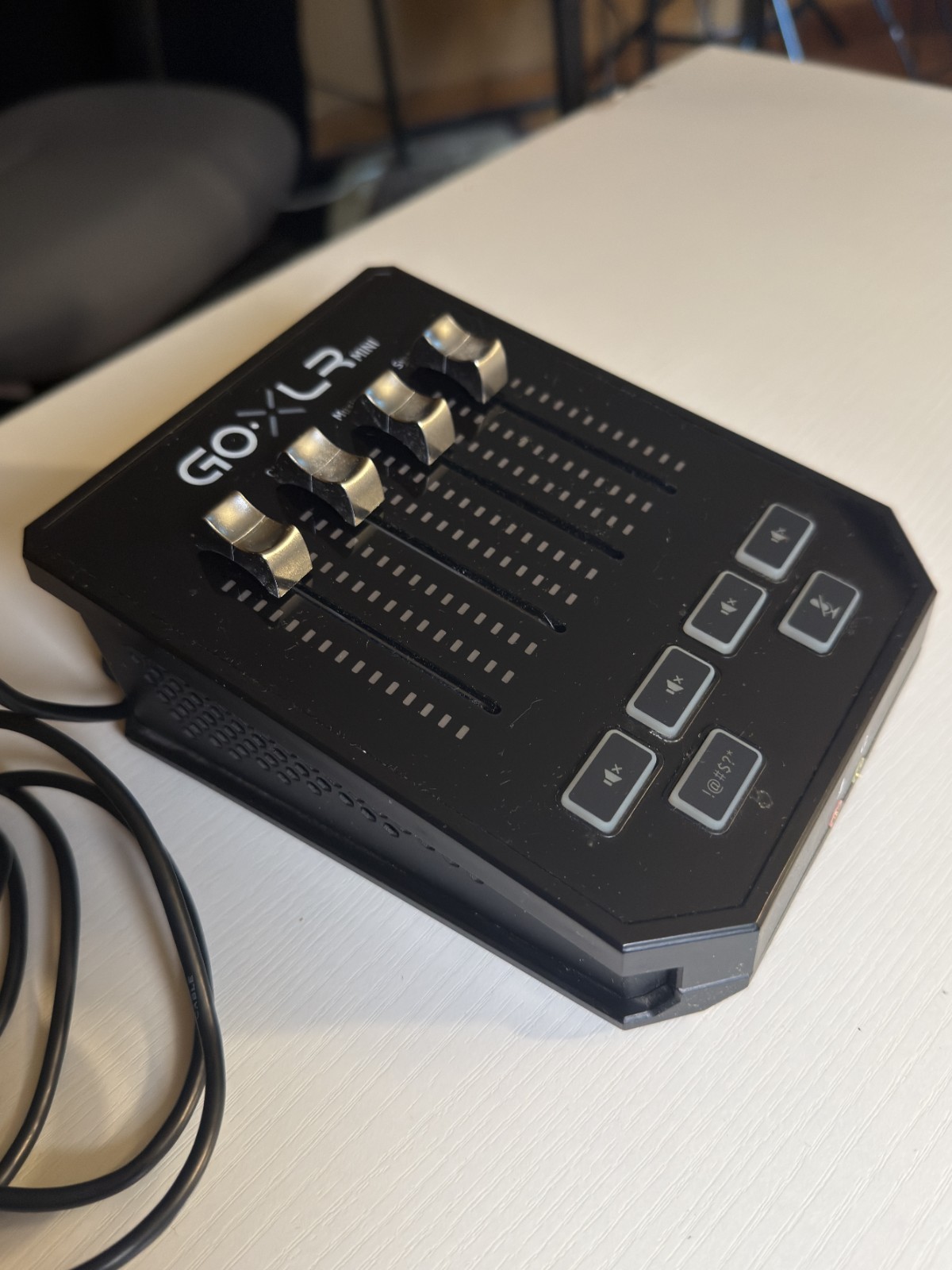 TC-Helicon GoXLR Mini USB Audio Interface Desktop Mixer Streaming Tested