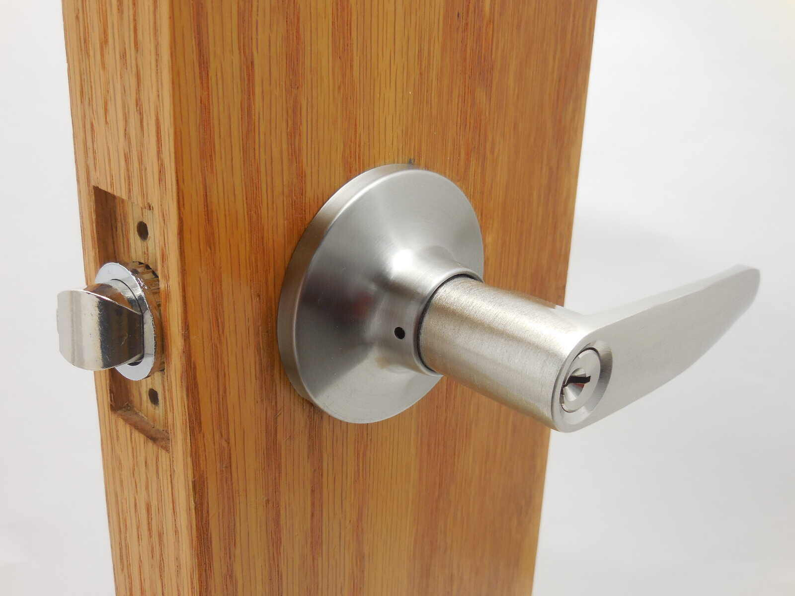 Honeywell Keyed Entry Straight Lever Satin Nickel 8104301 #8fa