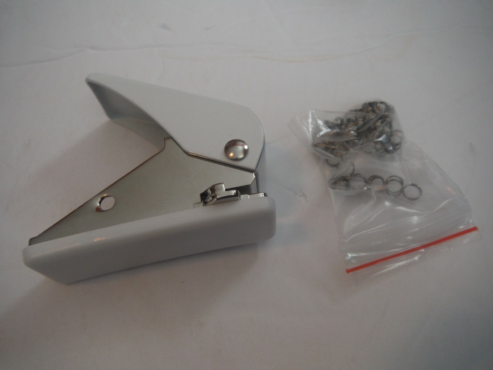 New Professional Dart Flight Hole Puncher Punch with Metal Ring Accessories