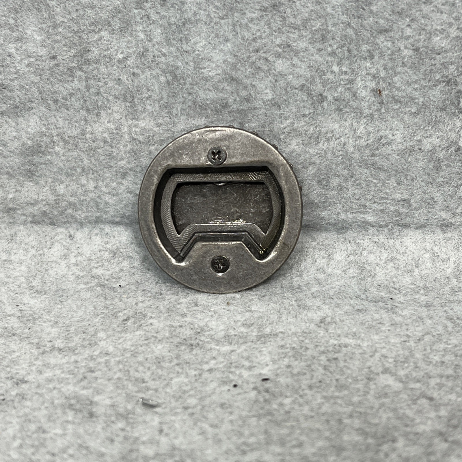 Coors Light Bottle Opener for a hat - Great Condition!